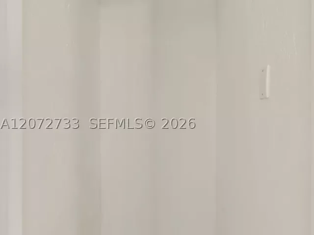 Продажа дома по адресу 1514 NE 176th St - фото 9350029