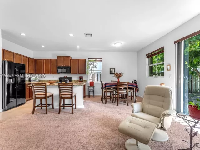 Продажа дома по адресу 25419 SW 121st Ave - фото 9367990