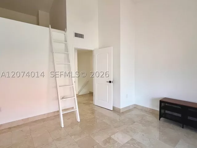 Продажа дома по адресу 7803 SW 102nd Ln - фото 9344352