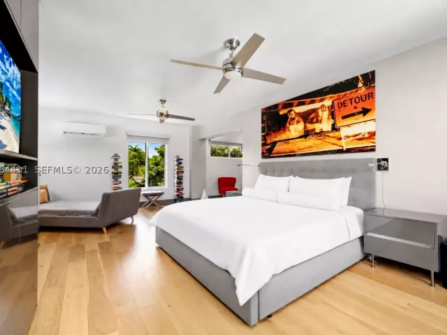 Продажа дома по адресу 831 NE 109th St - фото 9355185