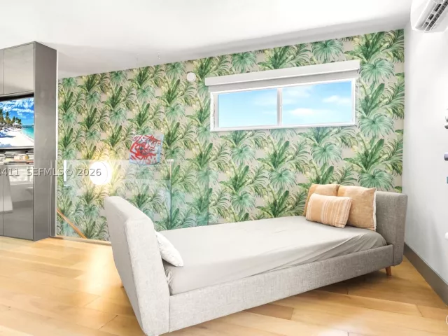Продажа дома по адресу 831 NE 109th St - фото 9355187