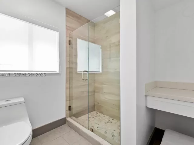 Продажа дома по адресу 831 NE 109th St - фото 9355202
