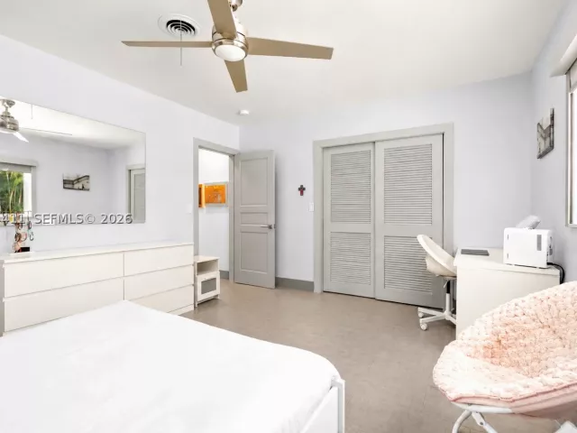 Продажа дома по адресу 831 NE 109th St - фото 9355206