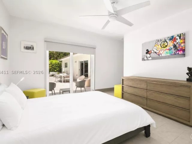 Продажа дома по адресу 831 NE 109th St - фото 9355211