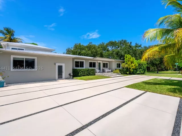 Продажа дома по адресу 831 NE 109th St - фото 9355220