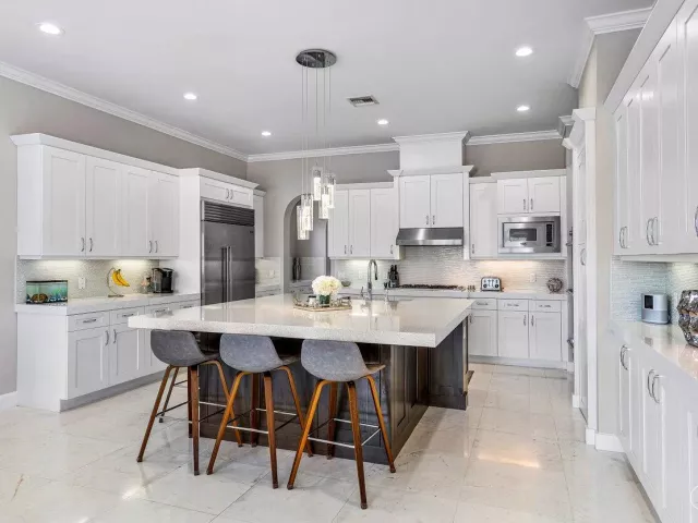 Продажа дома по адресу 17511 Cadena Drive - фото 9359587