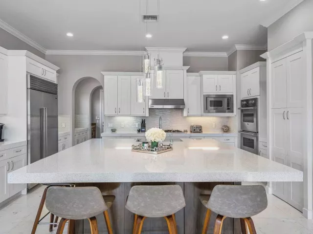 Продажа дома по адресу 17511 Cadena Drive - фото 9359588