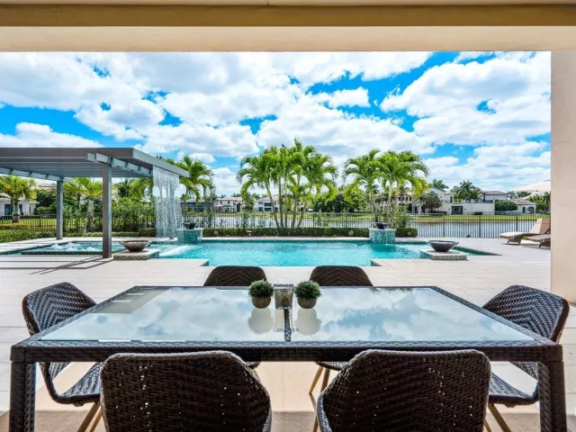 Продажа дома по адресу 17511 Cadena Drive - фото 9359612