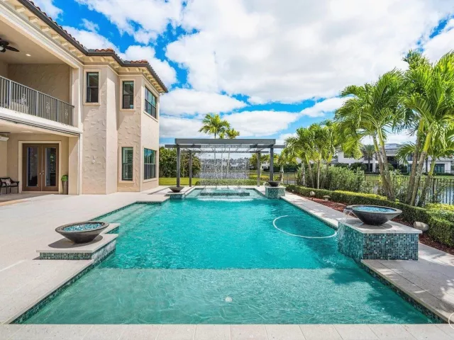 Продажа дома по адресу 17511 Cadena Drive - фото 9359615