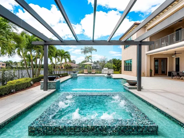Продажа дома по адресу 17511 Cadena Drive - фото 9359618