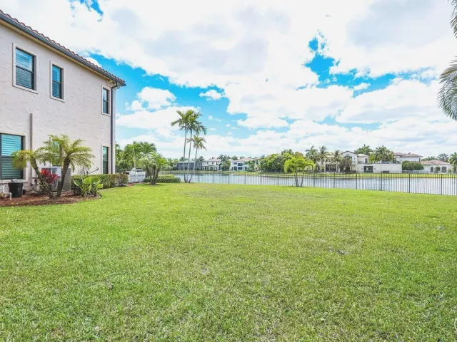 Продажа дома по адресу 17511 Cadena Drive - фото 9359622