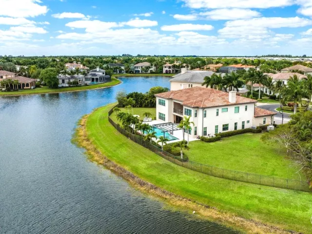 Продажа дома по адресу 17511 Cadena Drive - фото 9359627