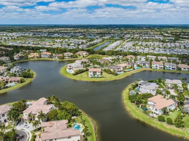 Продажа дома по адресу 17511 Cadena Drive - фото 9359629