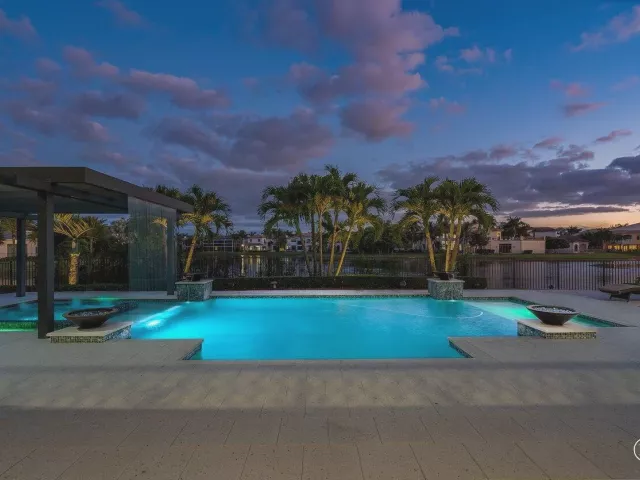 Продажа дома по адресу 17511 Cadena Drive - фото 9359631