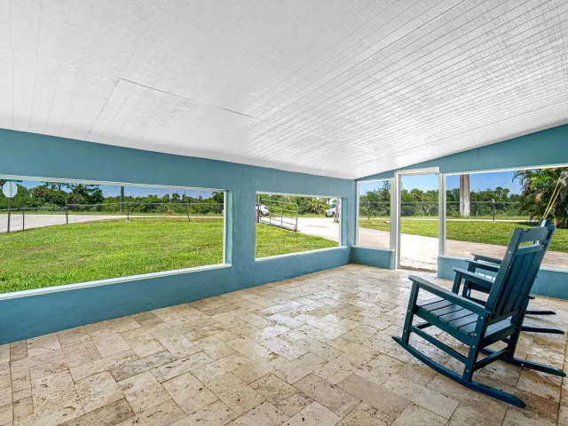 Продажа дома по адресу 5134 CANAL Road - фото 9355683