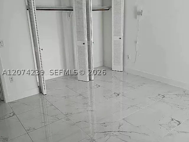 Продажа дома по адресу 12337 SW 20th Ter - фото 9360047