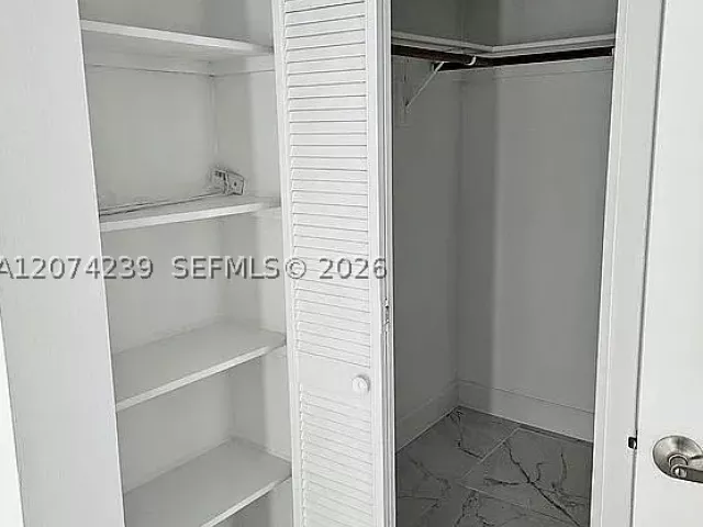 Продажа дома по адресу 12337 SW 20th Ter - фото 9360052