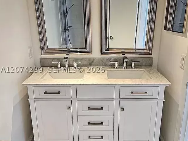 Продажа дома по адресу 12337 SW 20th Ter - фото 9360054