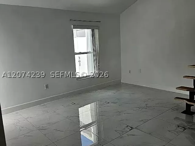 Продажа дома по адресу 12337 SW 20th Ter - фото 9360037