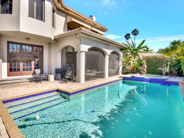 Продажа дома по адресу 2286 NW 60th Street - фото 9372207