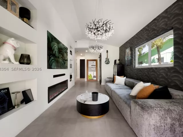 Продажа дома по адресу 1353 Van Buren St - фото 9344478