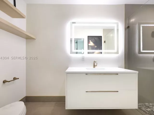 Продажа дома по адресу 1353 Van Buren St - фото 9344483