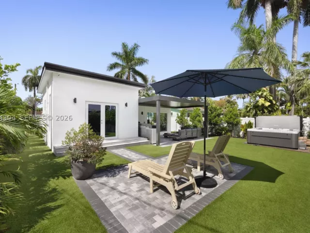Продажа дома по адресу 1353 Van Buren St - фото 9344494