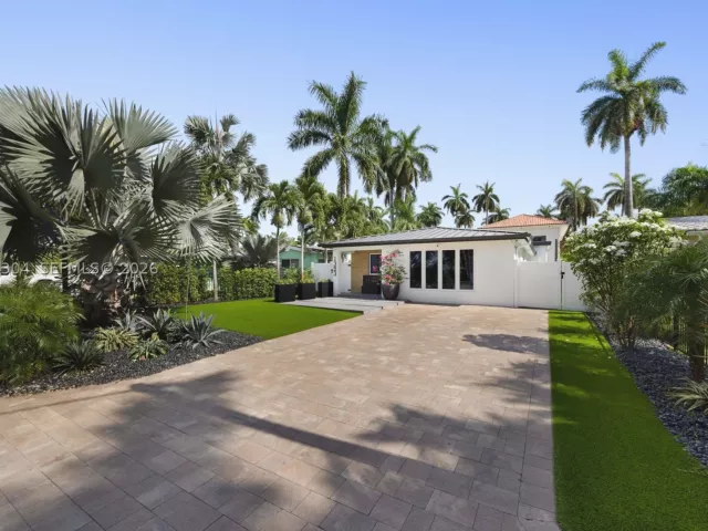 Продажа дома по адресу 1353 Van Buren St - фото 9344468