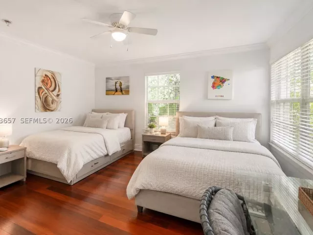 Продажа дома по адресу 530 NW 31st Av - фото 9349708