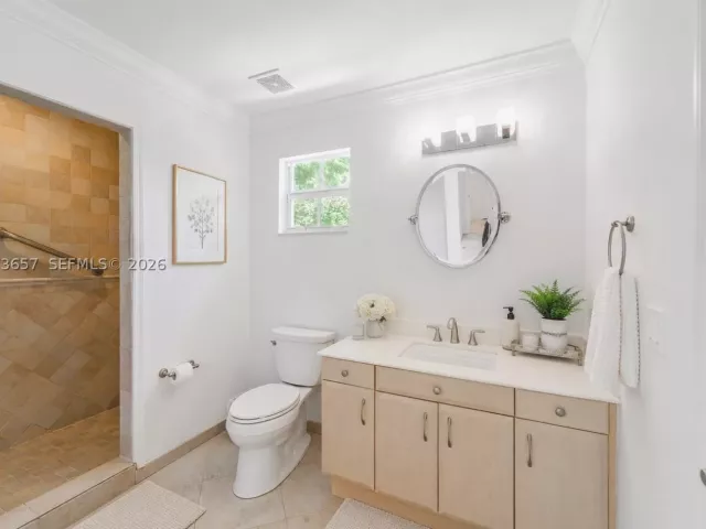 Продажа дома по адресу 530 NW 31st Av - фото 9349710