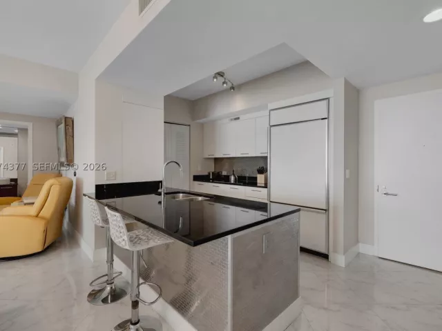 Продажа квартиры # - фото 9344140