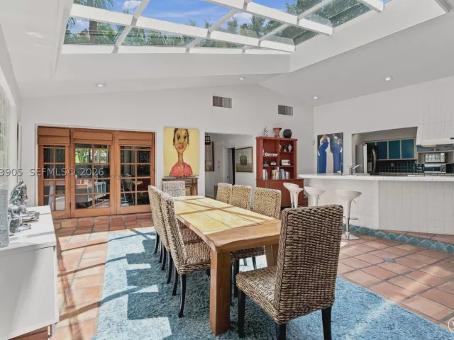 Продажа дома по адресу 4110 Battersea Rd - фото 9376489