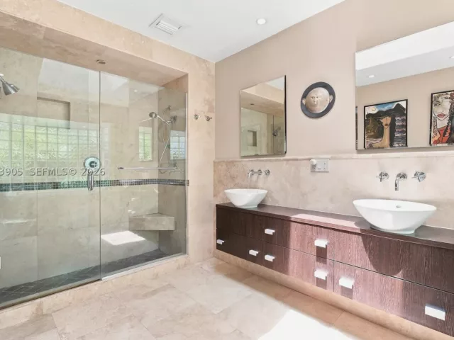 Продажа дома по адресу 4110 Battersea Rd - фото 9376499