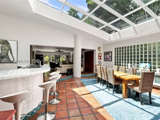 Продажа дома по адресу 4110 Battersea Rd - фото 9376488