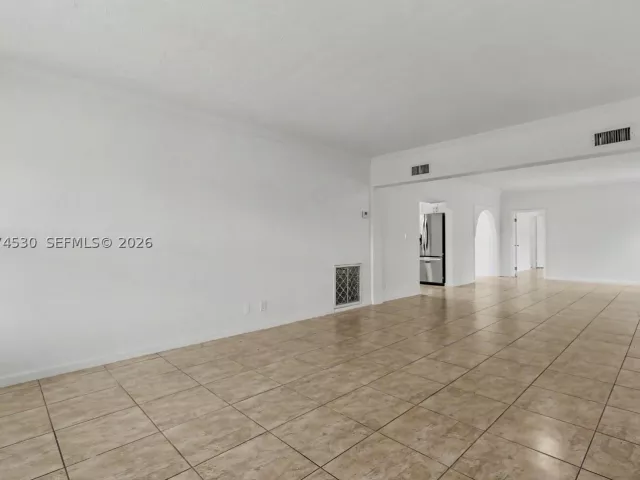 Продажа дома по адресу 3513 Polk St - фото 9347777