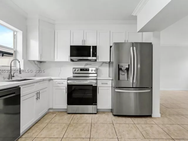 Продажа дома по адресу 3513 Polk St - фото 9347788