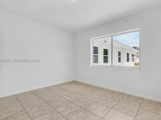 Продажа дома по адресу 3513 Polk St - фото 9347808