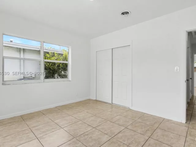 Продажа дома по адресу 3513 Polk St - фото 9347810