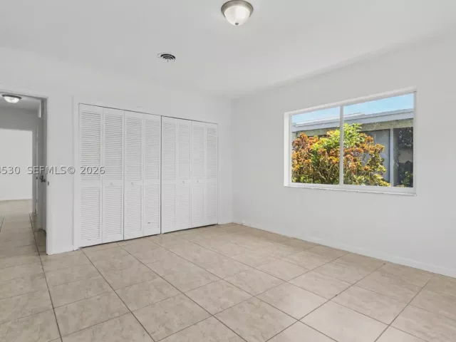 Продажа дома по адресу 3513 Polk St - фото 9347815