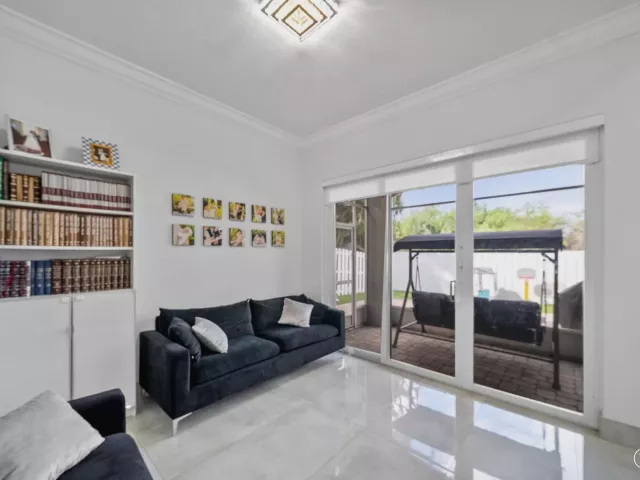 Продажа дома по адресу 4916 SW 38TH Way - фото 9353725