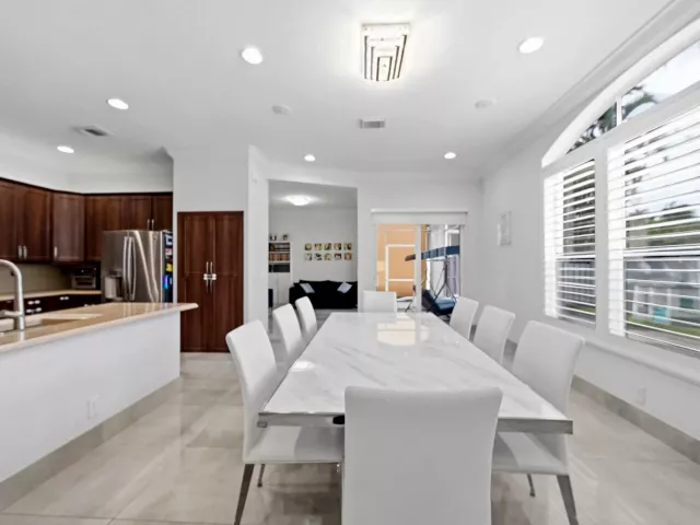 Продажа дома по адресу 4916 SW 38TH Way - фото 9353717