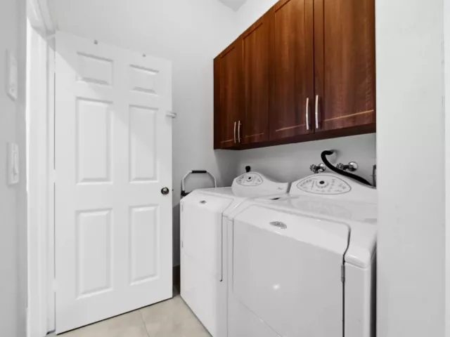Продажа дома по адресу 4916 SW 38TH Way - фото 9353753