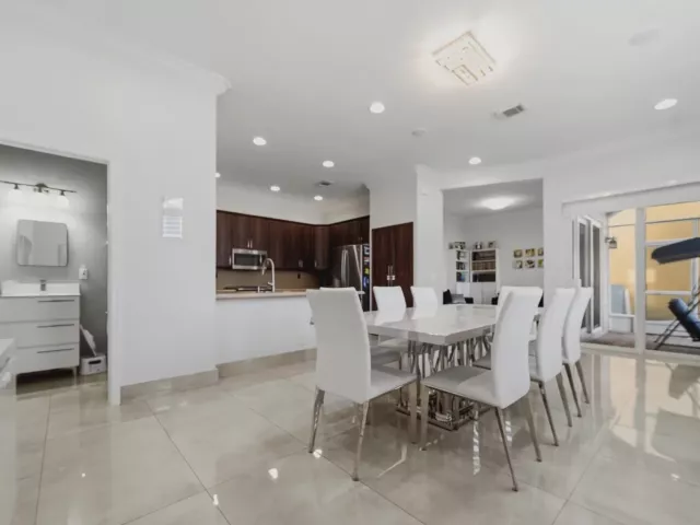 Продажа дома по адресу 4916 SW 38TH Way - фото 9353718