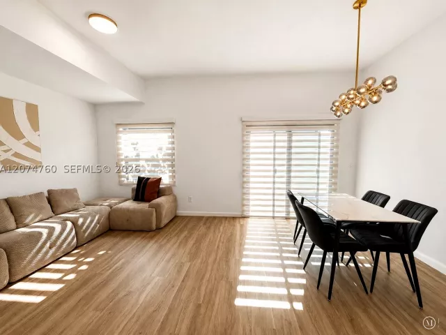 Продажа дома по адресу 2511 Pierce St 7 - фото 9346474