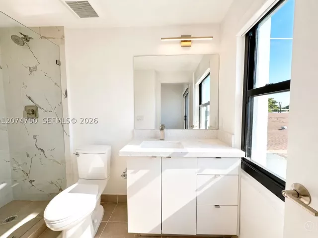 Продажа дома по адресу 2511 Pierce St 7 - фото 9346480