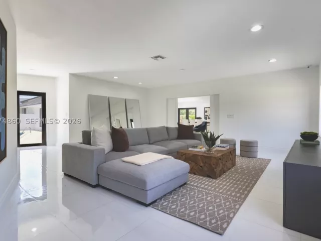 Продажа дома по адресу 11601 SW 88th Ave - фото 9359997