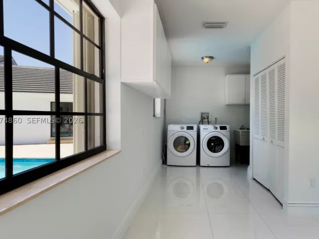 Продажа дома по адресу 11601 SW 88th Ave - фото 9359999