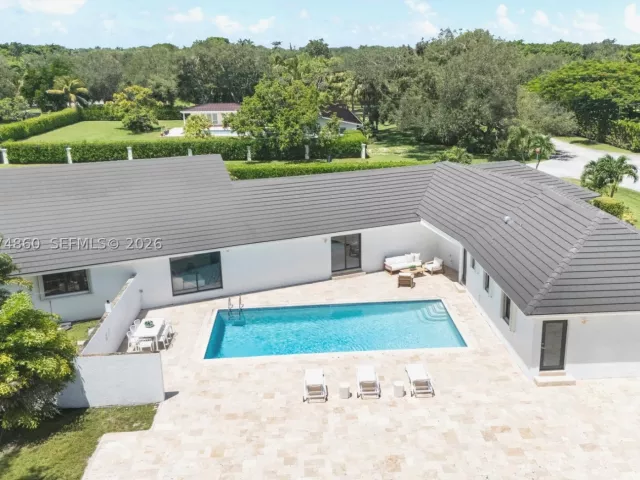 Продажа дома по адресу 11601 SW 88th Ave - фото 9360001