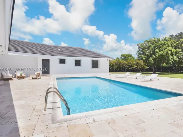 Продажа дома по адресу 11601 SW 88th Ave - фото 9360003