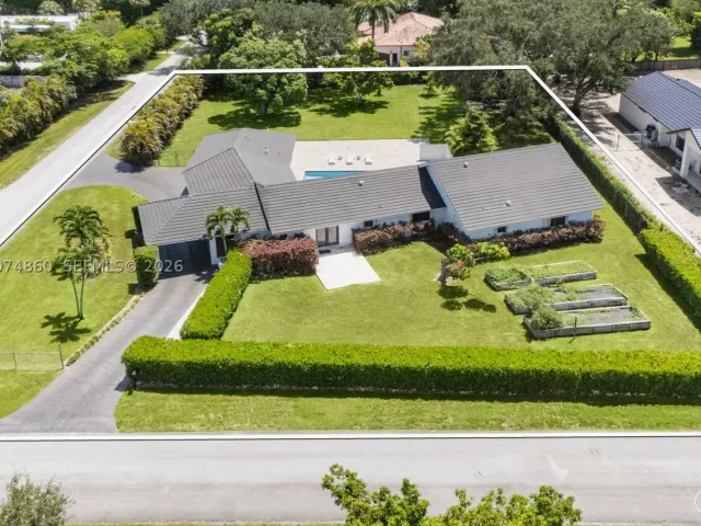 Продажа дома по адресу 11601 SW 88th Ave - фото 9359986